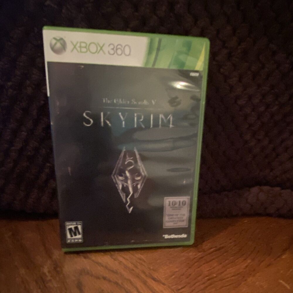Xbox 360 The Elder Scrolls V: Skyrim -- Legendary Edition (Microsoft, 2013)